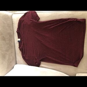 H&M burgundy T-shirt